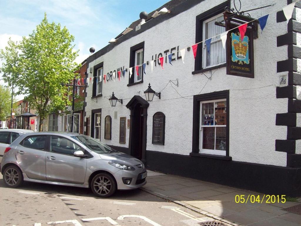 The Crown Hotel Swindon Kültér fotó